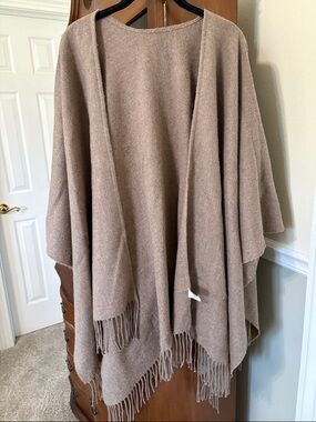 *Cozy Smokey Taupe Mauve Fringe Throw Shawl Wrap Bohemian Shabby Chic Travel